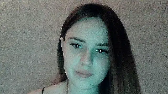 SweetLoraa online show from 01-13-26, 08:25