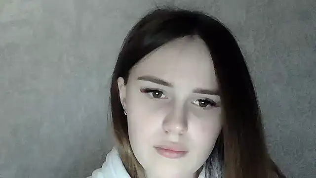 SweetLoraa online show from 02-10-26, 04:44