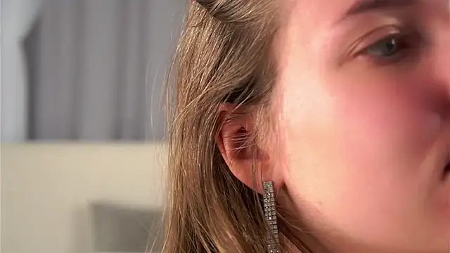 KarriBrownd online show from 09-09-25, 01:05