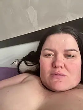 SunnyLeila2101 online show from 02-06-26, 10:40