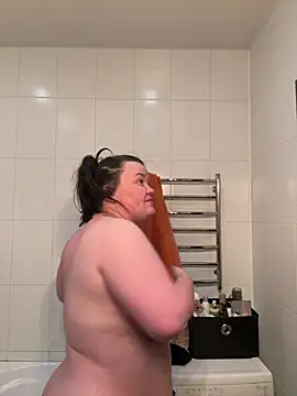 SunnyLeila2101 online show from 04-22-26, 03:31