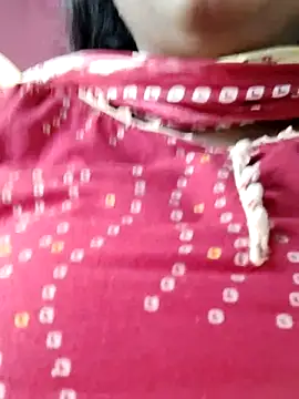 Snapshot of Tamilreethu chatting on 09-14-25, 01:16 Tamilreethu online show from 09-14-25, 01:16