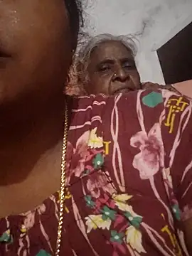 Snapshot of Tamilreethu chatting on 11-02-25, 01:24 Tamilreethu online show from 11-02-25, 01:24