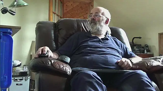 janzer13 online show from 09-30-25, 02:00