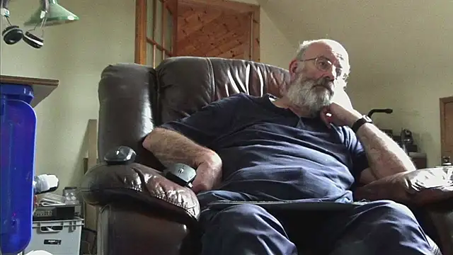 janzer13 online show from 10-02-25, 01:29