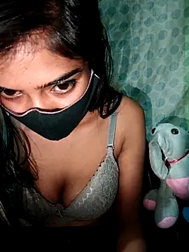 Snapshot of Crystil_love-21 chatting on 03-01-26, 09:00 Crystil love-21 online show from 03-01-26, 09:00