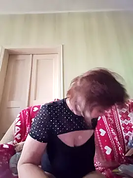 Snapshot of MariannaSky471 chatting on 10-16-25, 05:52 MariannaSky471 online show from 10-16-25, 05:52