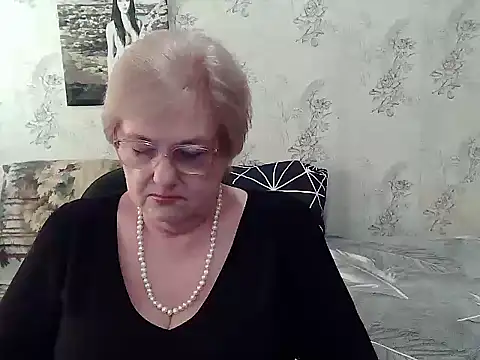 Renata62011 online show from 04-27-26, 11:19