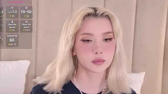 Snapshot of Nesolla chatting on 09-11-25, 01:33 Nesolla online show from 09-11-25, 01:33