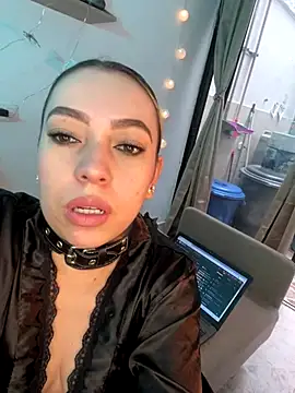 Snapshot of Moon_Blake chatting on 09-12-25, 03:34 Moon Blake online show from 09-12-25, 03:34