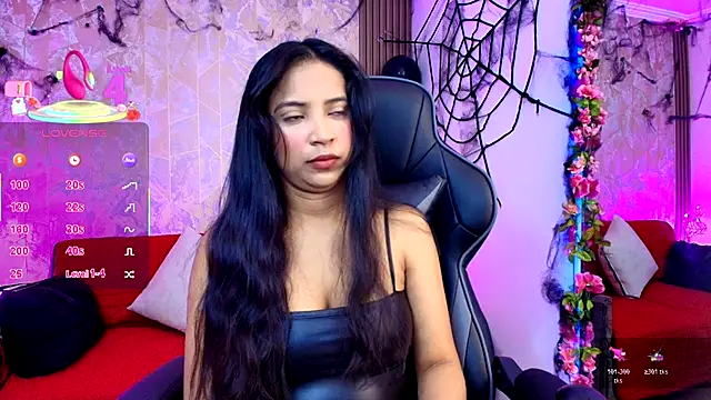 Snapshot of SophiaWalker_1 chatting on 10-27-25, 11:58 SophiaWalker 1 online show from 10-27-25, 11:58