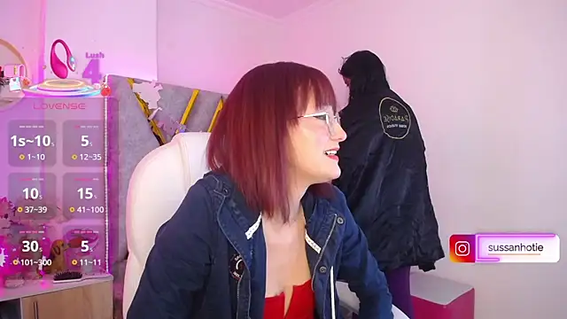 Snapshot of SophiaWalker_1 chatting on 11-20-25, 10:04 SophiaWalker 1 online show from 11-20-25, 10:04