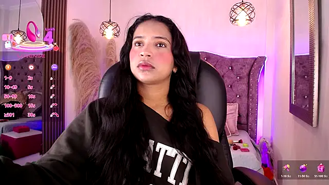 Snapshot of SophiaWalker_1 chatting on 11-27-25, 12:07 SophiaWalker 1 online show from 11-27-25, 12:07