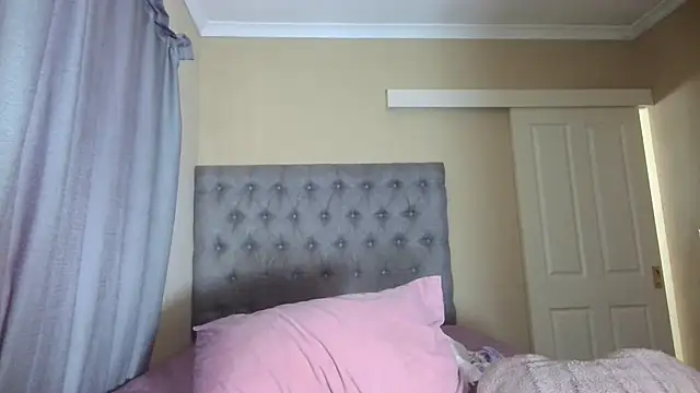 nanababe1 online show from 02-23-25, 11:33