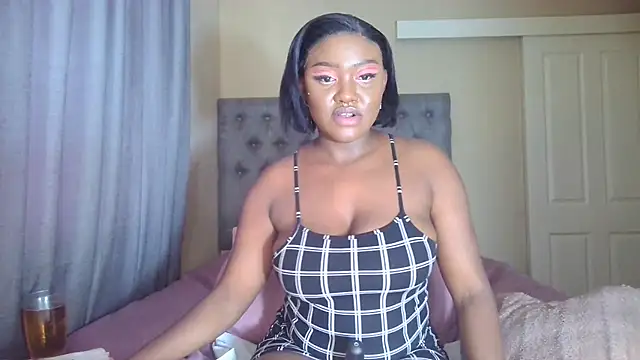 nanababe1 online show from 03-21-25, 12:06