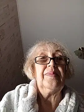 Anatolia5961 online show from 12-17-25, 07:03