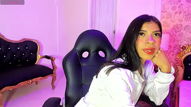 Lola Pierce online show from 09-12-25, 12:16