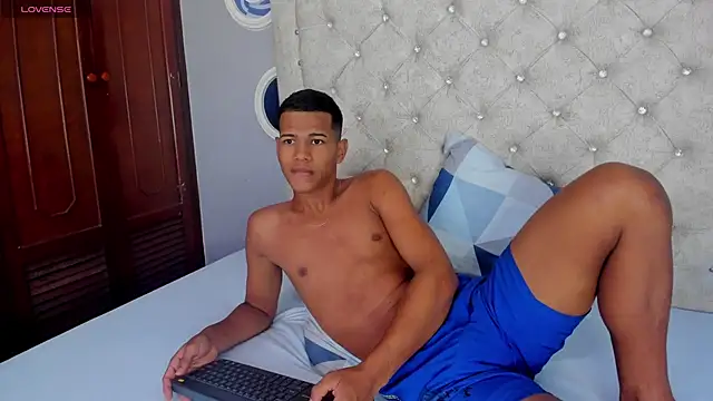 KingStark  online show from 11-22-25, 10:47