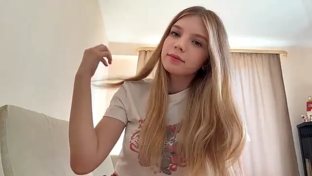 FruityXo online show from 10-04-25, 10:24