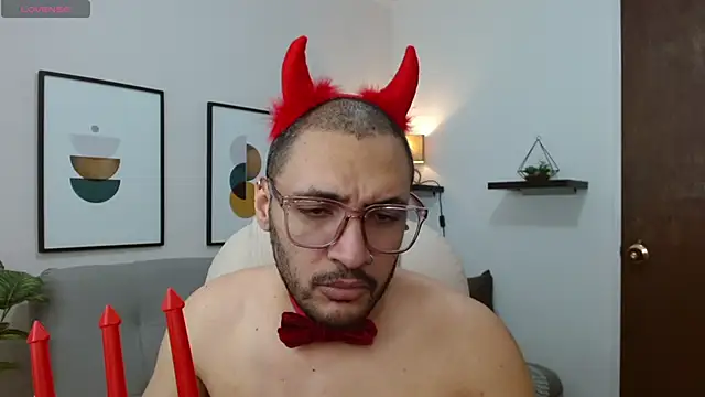   Damian    online show from 10-31-25, 12:00