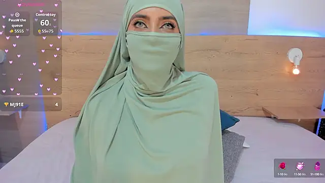 Snapshot of Jasmin_hamdan chatting on 09-27-25, 07:41 Jasmin hamdan online show from 09-27-25, 07:41