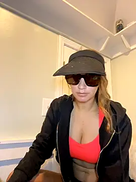 Lilamelon online show from 09-29-25, 01:44