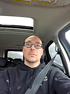 Snapshot of frenchy_stud chatting on 10-31-25, 06:09 frenchy stud online show from 10-31-25, 06:09