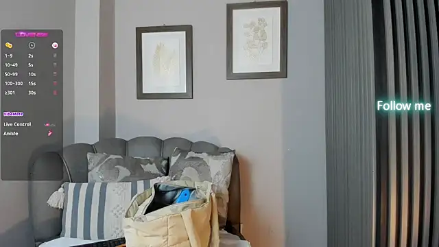 Snapshot of lunavelvet15 chatting on 09-18-25, 12:18 lunavelvet15 online show from 09-18-25, 12:18