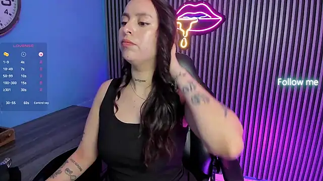 Snapshot of lunavelvet15 chatting on 10-12-25, 12:26 lunavelvet15 online show from 10-12-25, 12:26