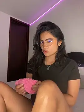 MiaAlarie online show from 02-13-26, 08:10