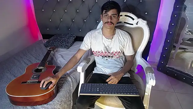 Charlie Cock  online show from 09-14-25, 04:11