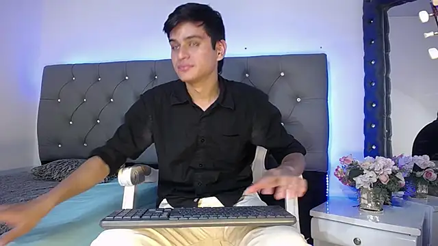 Charlie Cock  online show from 09-19-25, 05:09