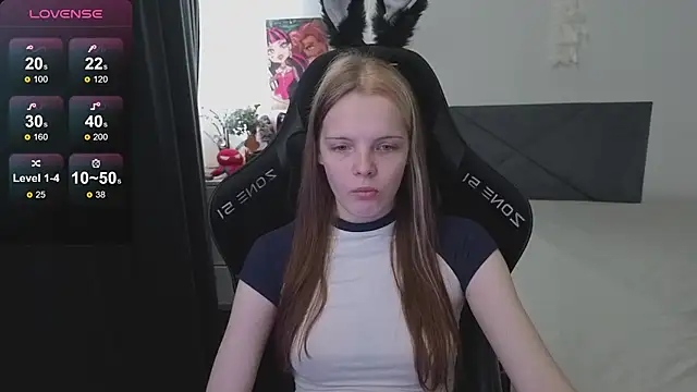 Luna Navy online show from 09-23-25, 09:23