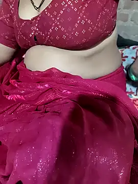 Snapshot of POOJACOUPLE chatting on 12-05-25, 10:13 POOJACOUPLE online show from 12-05-25, 10:13