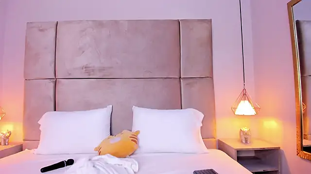 Snapshot of isabel_sofiaa chatting on 09-21-25, 03:41 isabel sofiaa online show from 09-21-25, 03:41