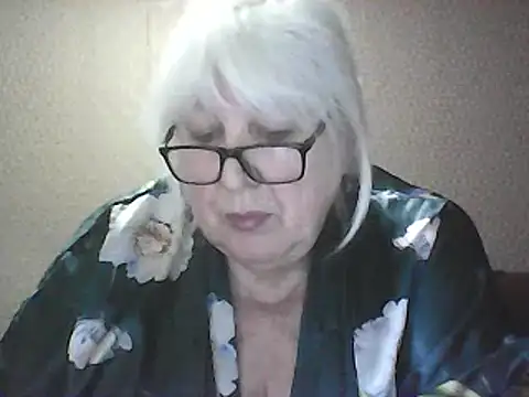 Alexia64231 online show from 04-21-26, 02:56