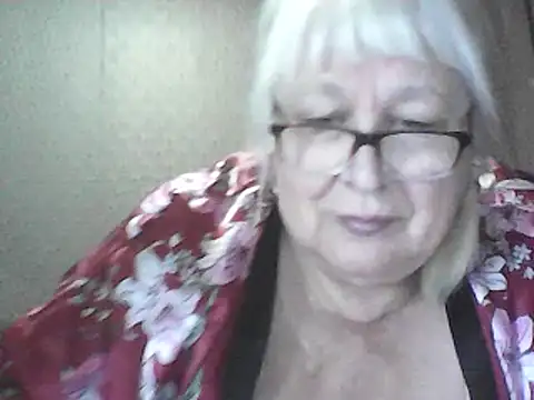 Alexia64231 online show from 06-01-26, 12:51