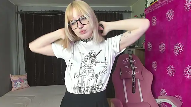 godlikegirlyy online show from 09-16-25, 11:55