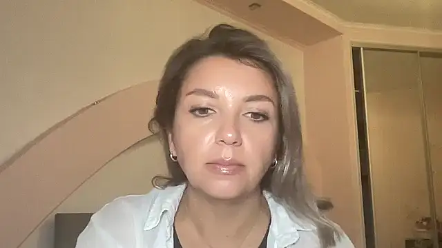 Snapshot of Beautysoul_ chatting on 09-17-25, 03:46 Beautysoul  online show from 09-17-25, 03:46