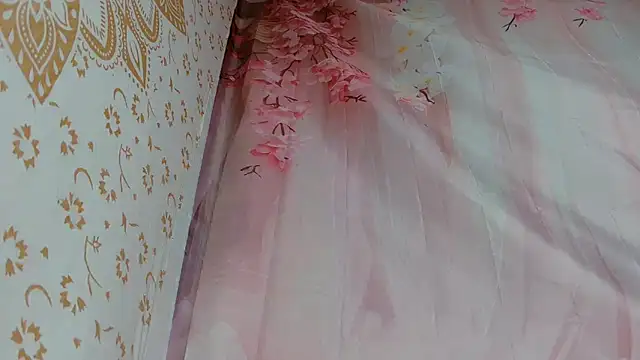 Snapshot of Barbie-Pink chatting on 03-12-26, 04:46 Barbie-Pink online show from 03-12-26, 04:46