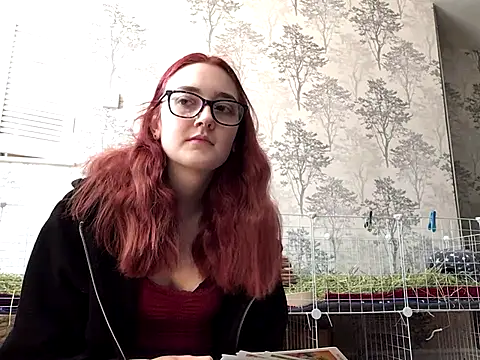 Snapshot of ivysplayhouse chatting on 09-23-25, 12:19 ivysplayhouse online show from 09-23-25, 12:19