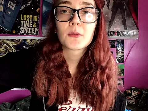 Snapshot of ivysplayhouse chatting on 10-04-25, 10:57 ivysplayhouse online show from 10-04-25, 10:57