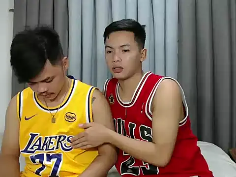 hot emman online show from 10-27-25, 11:03