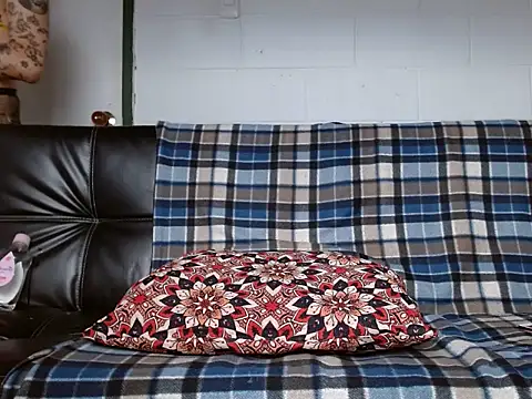 Snapshot of oxxy_jean chatting on 09-21-25, 08:43 oxxy jean online show from 09-21-25, 08:43