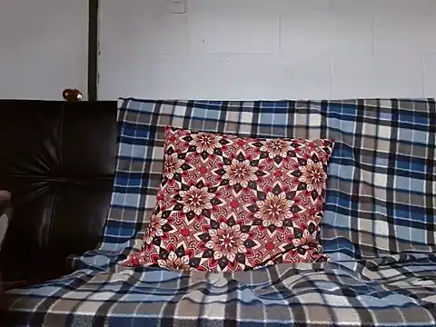 Snapshot of oxxy_jean chatting on 09-22-25, 05:37 oxxy jean online show from 09-22-25, 05:37