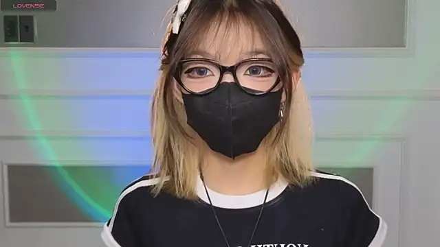      Panda      online show from 04-26-26, 04:59