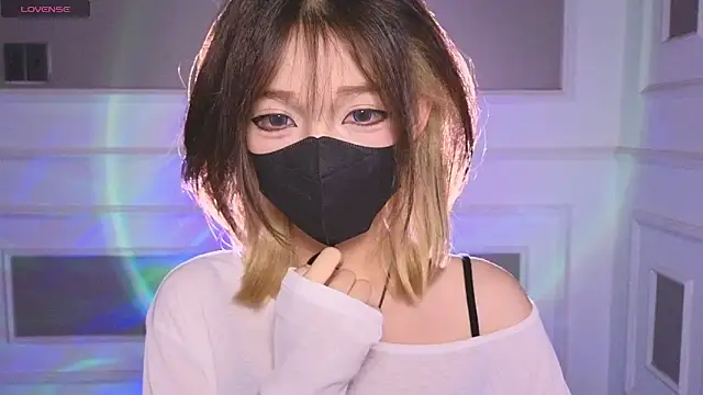 Snapshot of _____Panda_____ chatting on 05-19-26, 04:41 Panda online show from 05-19-26, 04:41
