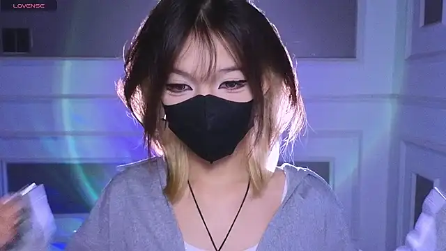 Snapshot of _____Panda_____ chatting on 05-27-26, 02:52 Panda online show from 05-27-26, 02:52
