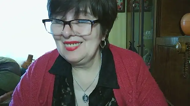 VeronicaGold511 online show from 04-28-26, 07:13