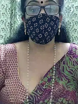 sweet-lotus online show from 09-17-25, 05:03